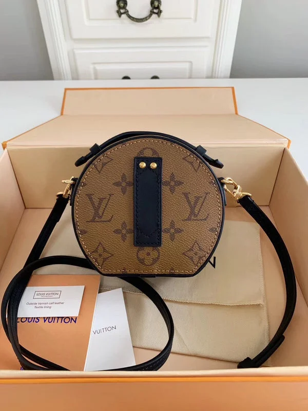 Professional Bags With Office Discounts Zynteeqs - Latest - 2400 Modern Handbags With Stylish Discounts Professional Bags With Office Discounts Zynteeqs - Latest - 2400 Modern Handbags With Stylish Discounts