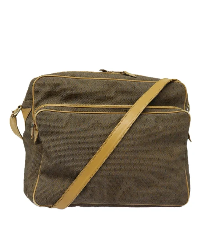 Spacious And Discounted Bags PVC Leather Shoulder Bag in Beige Iconic Handbags At Budget-Friendly Prices Spacious And Discounted Bags PVC Leather Shoulder Bag in Beige Iconic Handbags At Budget-Friendly Prices