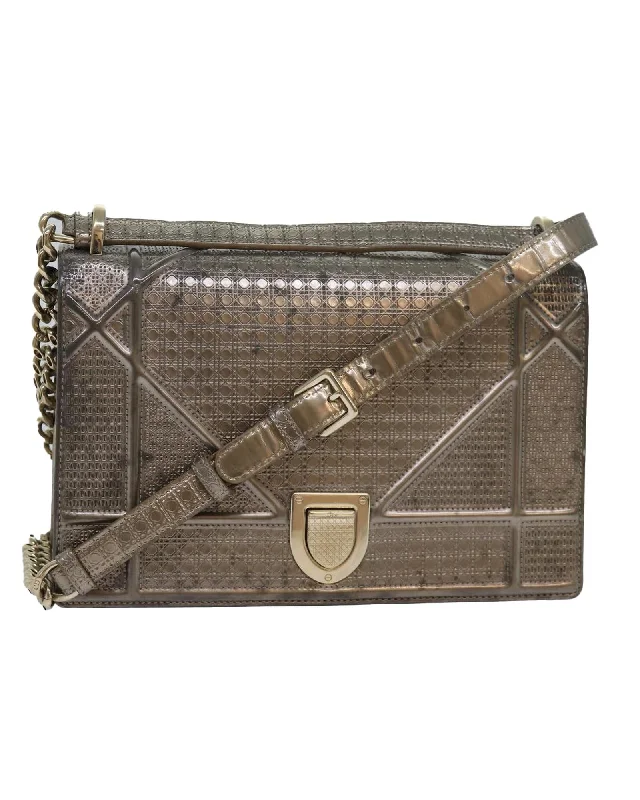 Bag Deals Chain Shoulder Bag with Enamel and Gold Accents Trendy & Timeless Bags, Now On Sale Bag Deals Chain Shoulder Bag with Enamel and Gold Accents Trendy & Timeless Bags, Now On Sale