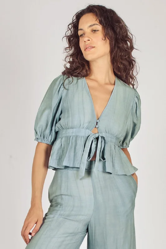 Polished Style Deals Sunkissed Margot Top in Blue