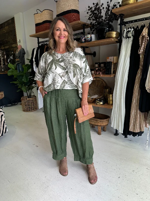 Fashion-Forward Offers Vee Top Khaki Fern