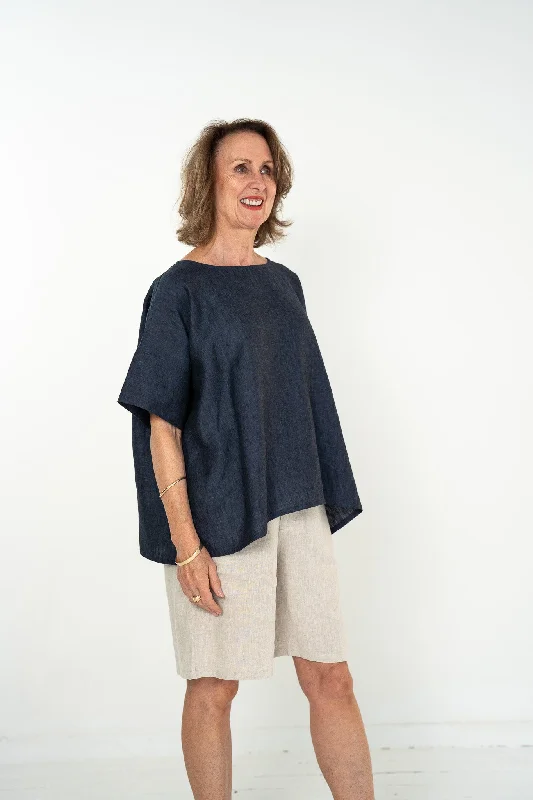 Vintage-Modern Style Offers Riley Top | Navy