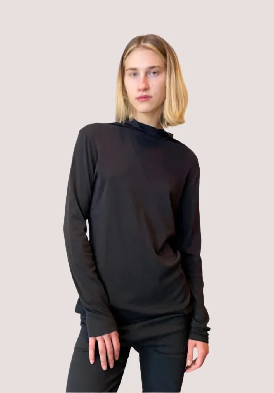 Chic And Edgy Cotton Turtleneck - Black