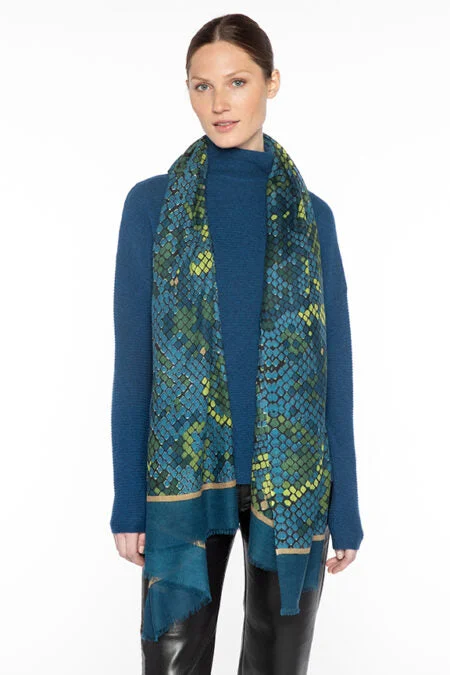 Cozy Chic Promotions Kinross Cashmere Geo Skin Print