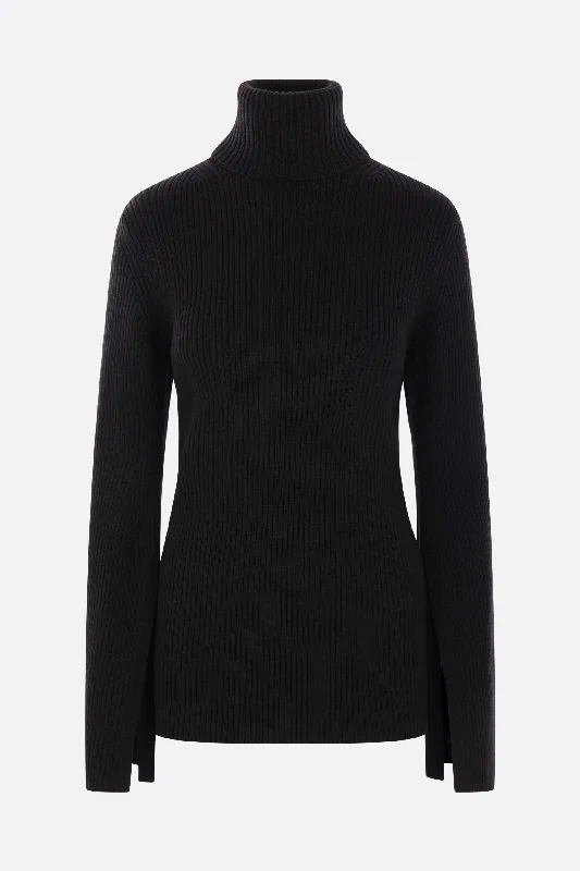 Step Ahead, Lead The Trend rib wool turtleneck