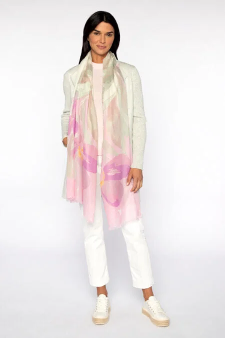 Seasonal Trends Kinross Cashmere Kiwi Blooms Print Scarf - Freesia