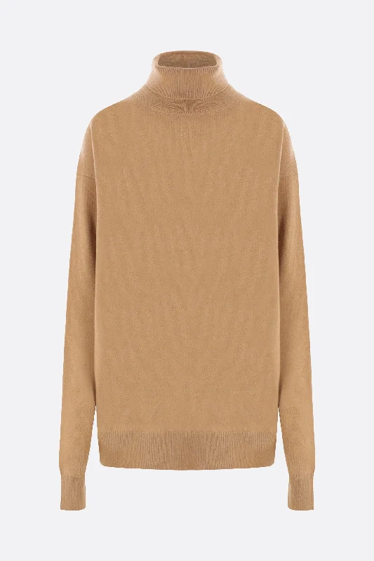 Insane Discount Onslaught Talila cashmere turtleneck