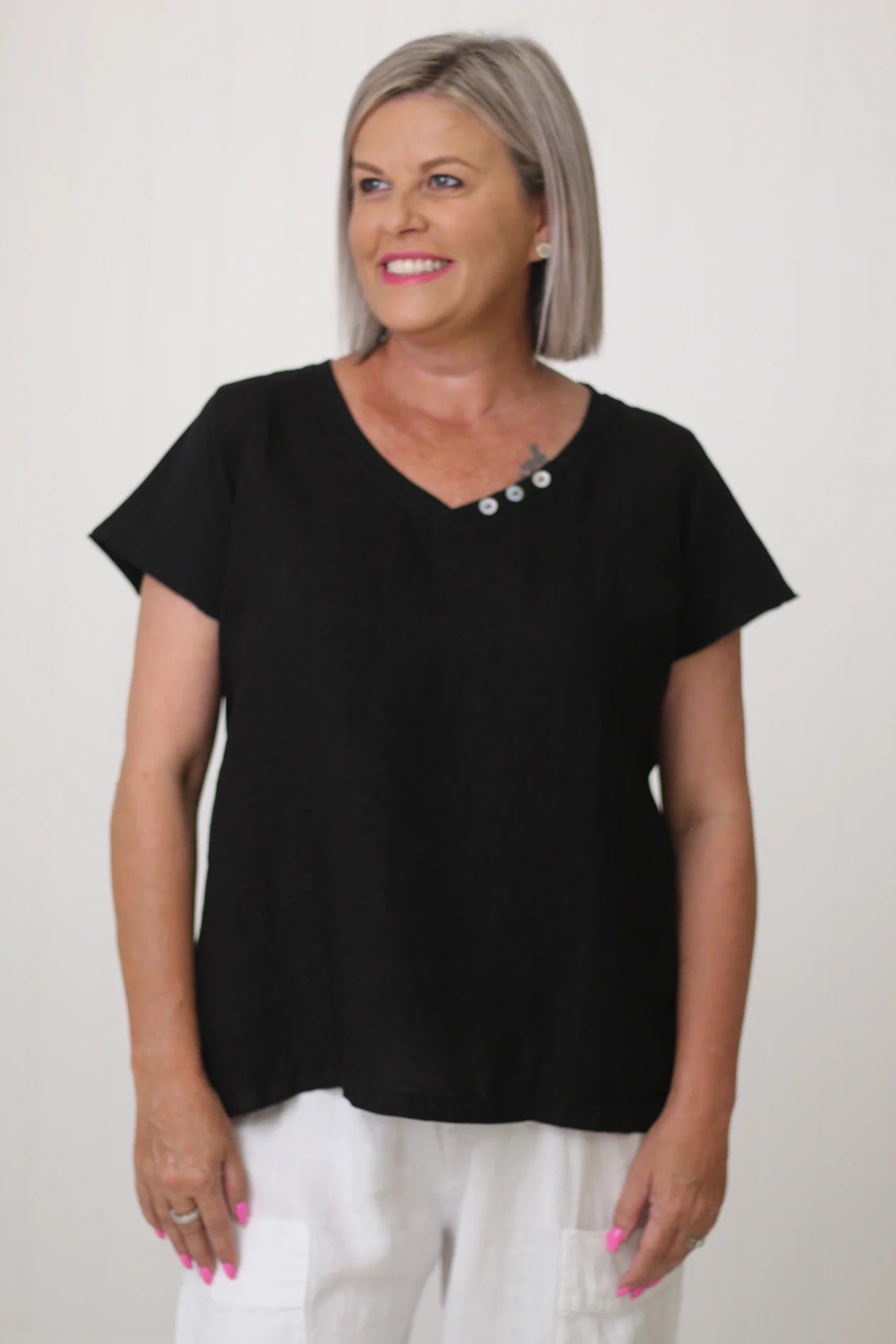 Comfortable Chic Amalia Top Black