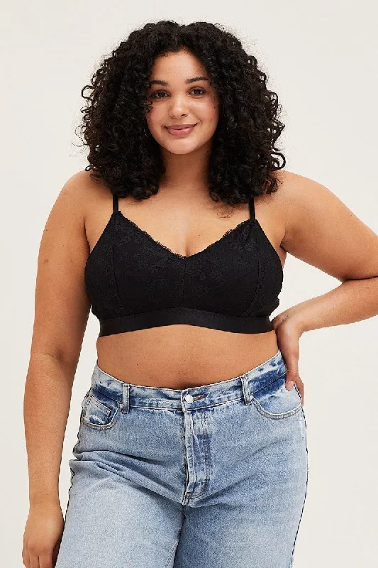 Vintage-Inspired Style Offers Black Lace Bralette