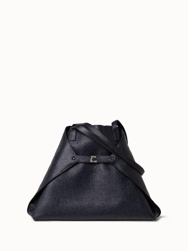 Ai Medium Shoulder Tote Elegant Bags, Limited Stock Available