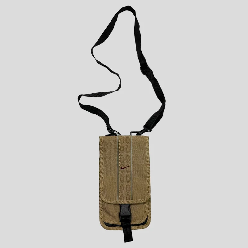 Nike 2005 Crossbody Tri-fold Wallet Bag The Ultimate Handbag Sale – Elegant Styles At Lower Prices Nike 2005 Crossbody Tri-fold Wallet Bag The Ultimate Handbag Sale – Elegant Styles At Lower Prices