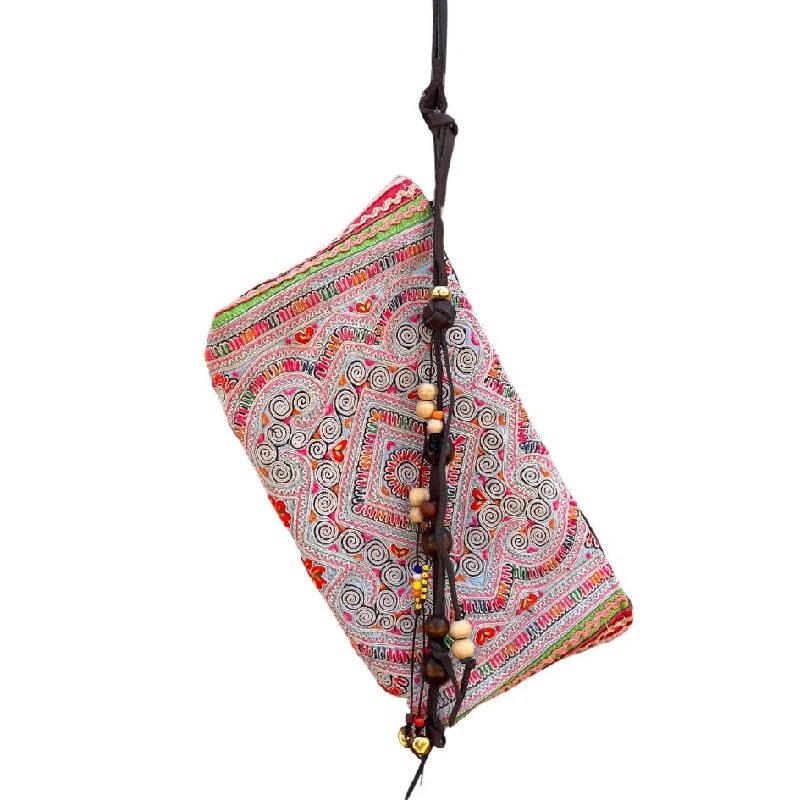 Panada Charm White Fashionable Handbags At Must-Have Prices