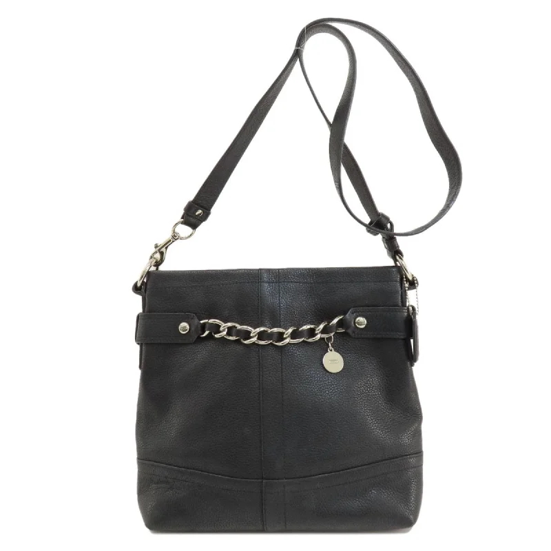 Coach Duffle  Leather Shoulder Bag (Pre-Owned) Chic Handbags At Special Promotional Prices
