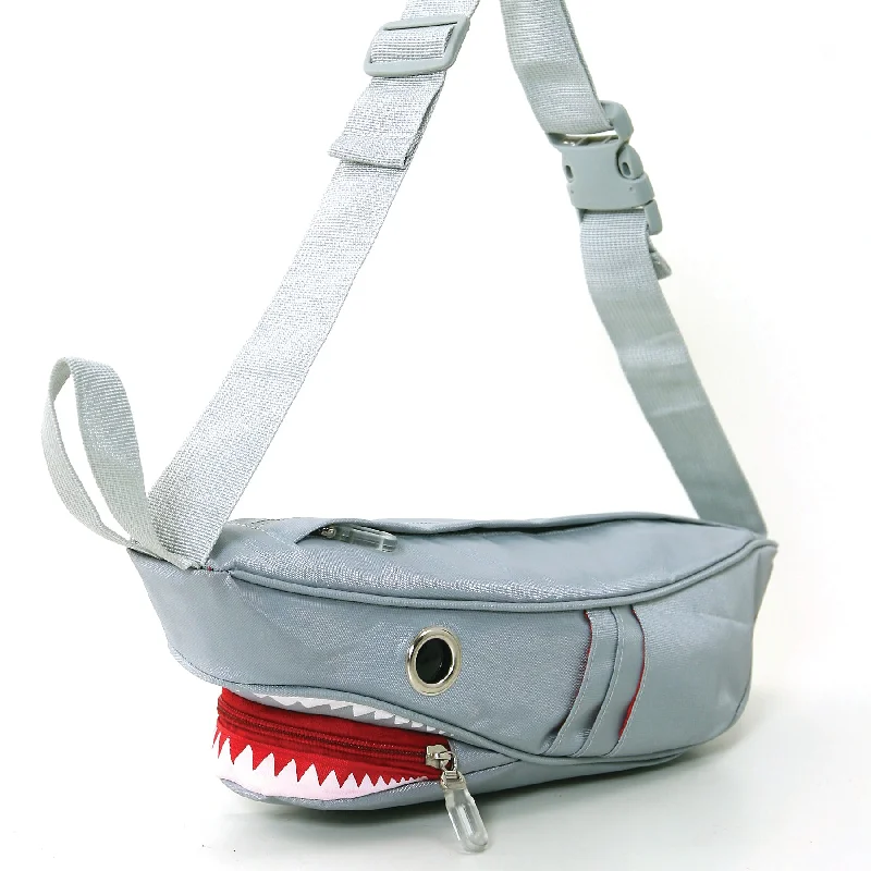 Premium Nylon Shark Fanny Pack with Gill Pockets Flash Sale On Elegant Bags – Limited Stock Available Premium Nylon Shark Fanny Pack with Gill Pockets Flash Sale On Elegant Bags – Limited Stock Available