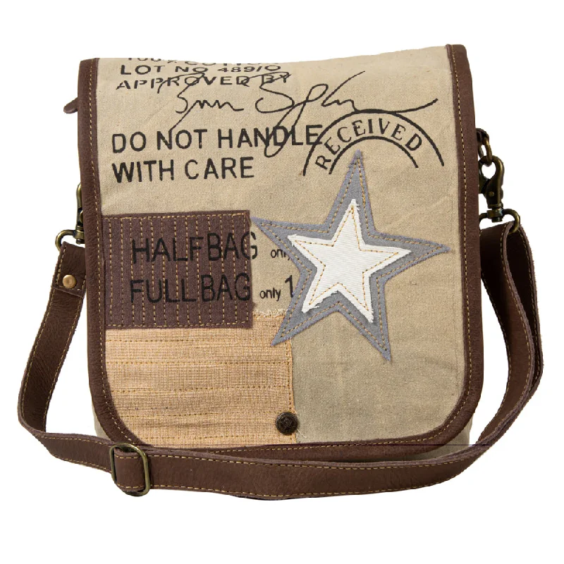 Vintage Adventurer Messenger Bag Trendy Purses At Exclusive Promotional Rates