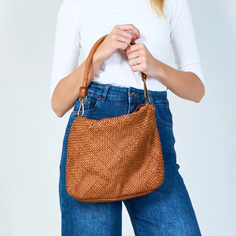 Vintage woven shoulder bag wholesale Statement Handbags At Unbeatable Discounts